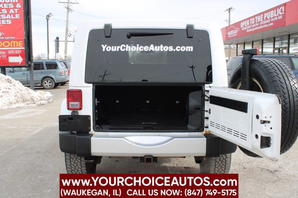 2014 Jeep Wrangler Unlimited Sahara 4x4 4dr SUV - 22794045 - 14