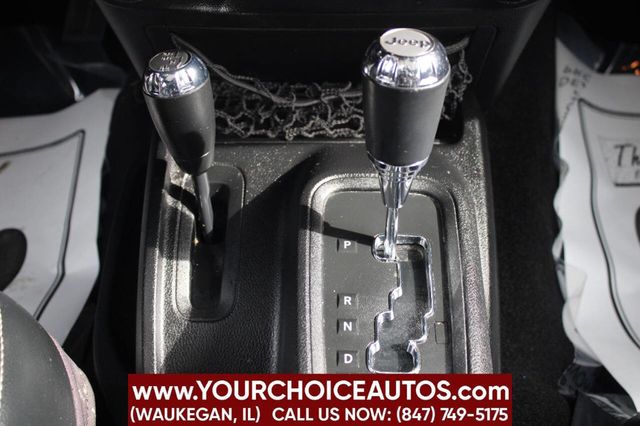 2014 Jeep Wrangler Unlimited Sahara 4x4 4dr SUV - 22794045 - 19