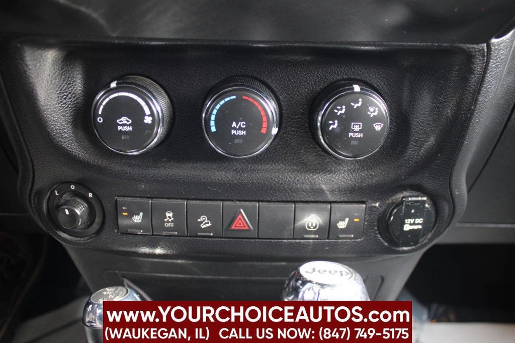 2014 Jeep Wrangler Unlimited Sahara 4x4 4dr SUV - 22794045 - 20