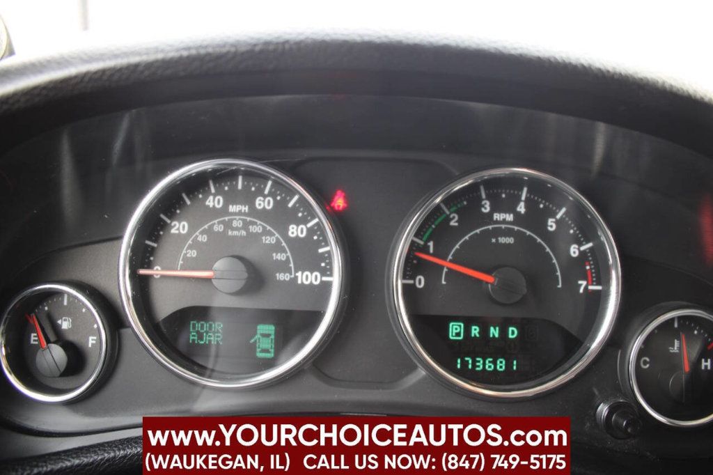 2014 Jeep Wrangler Unlimited Sahara 4x4 4dr SUV - 22794045 - 24