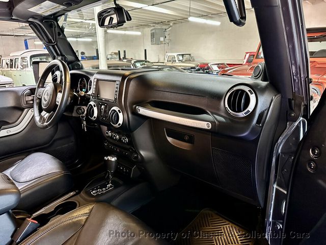 2014 Jeep Wrangler Unlimited Sahara Edition - 23068387 - 9
