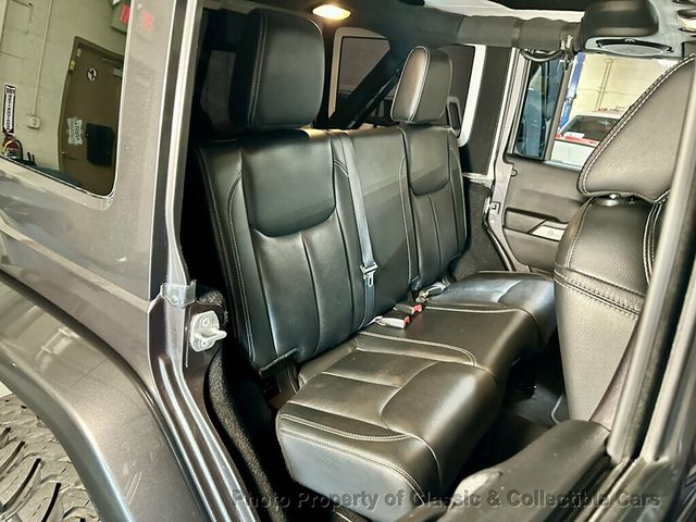 2014 Jeep Wrangler Unlimited Sahara Edition - 23068387 - 13
