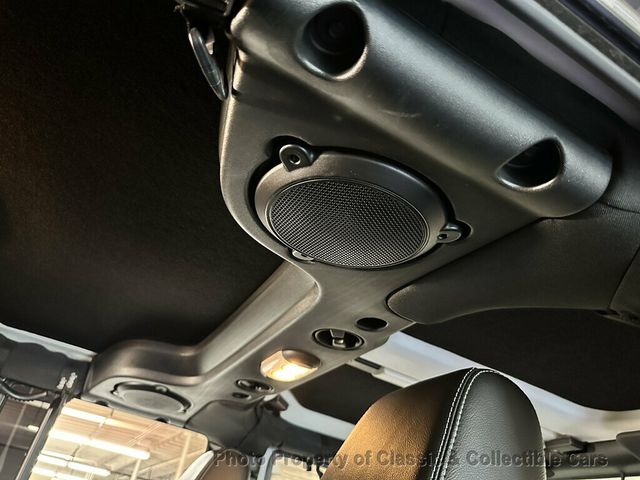 2014 Jeep Wrangler Unlimited Sahara Edition - 23068387 - 14