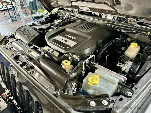 2014 Jeep Wrangler Unlimited Sahara Edition - 23068387 - 19