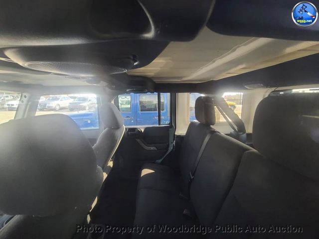 2014 Jeep Wrangler Unlimited Sport - 22931381 - 10