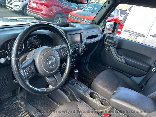 2014 Jeep Wrangler Unlimited Sport - 22931381 - 23