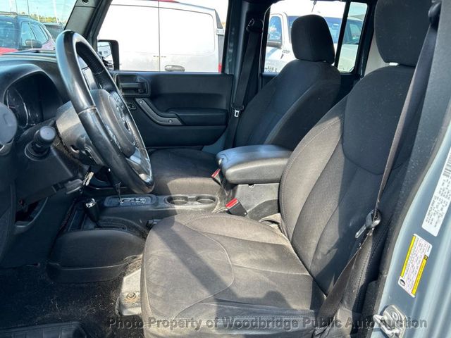 2014 Jeep Wrangler Unlimited Sport - 22931381 - 25