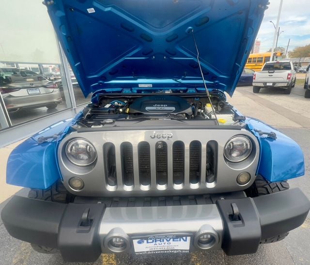 2014 Jeep Wrangler Unlimited Sport - 22640787 - 9