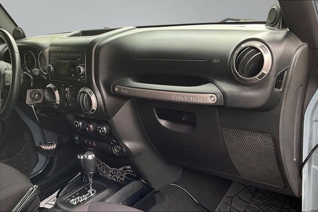 2014 Jeep Wrangler Unlimited Sport - 23061410 - 12