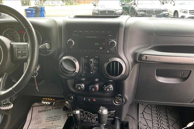 2014 Jeep Wrangler Unlimited Sport - 23061410 - 27