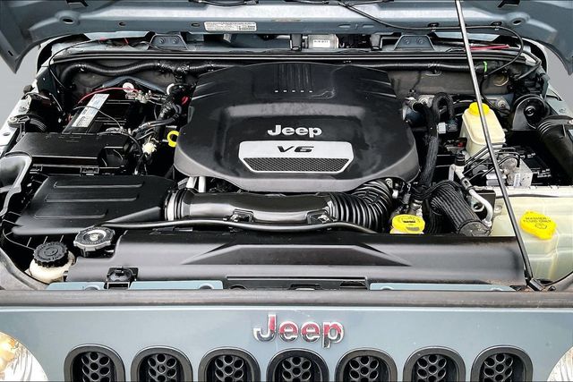 2014 Jeep Wrangler Unlimited Sport - 23061410 - 32