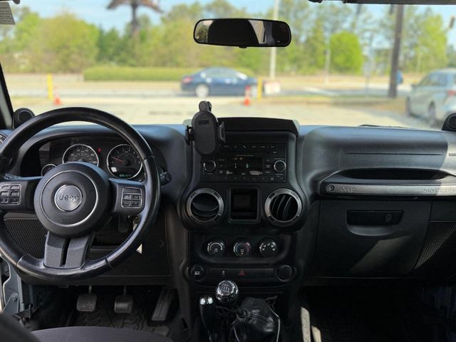 2014 Jeep Wrangler Unlimited Sport 4x4 4dr SUV - 23008041 - 12