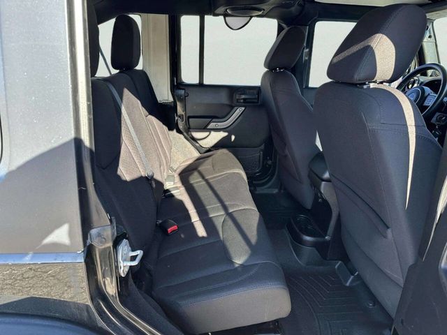 2014 Jeep Wrangler Unlimited Sport 4x4 4dr SUV - 22975300 - 15