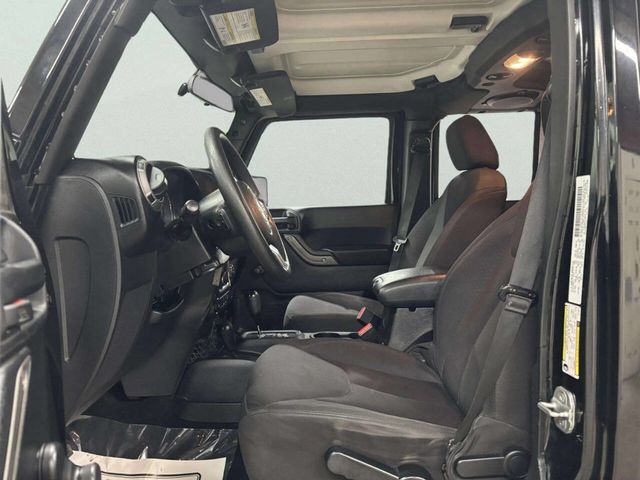 2014 Jeep Wrangler Unlimited Sport 4x4 4dr SUV - 22982279 - 13