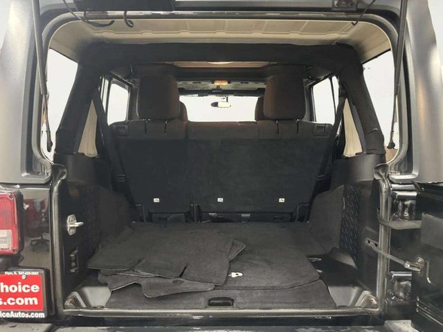 2014 Jeep Wrangler Unlimited Sport 4x4 4dr SUV - 22982279 - 16