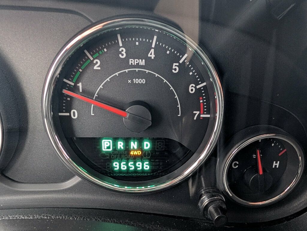 2014 Jeep Wrangler Unlimited Take the road less traveled... - 22974902 - 20