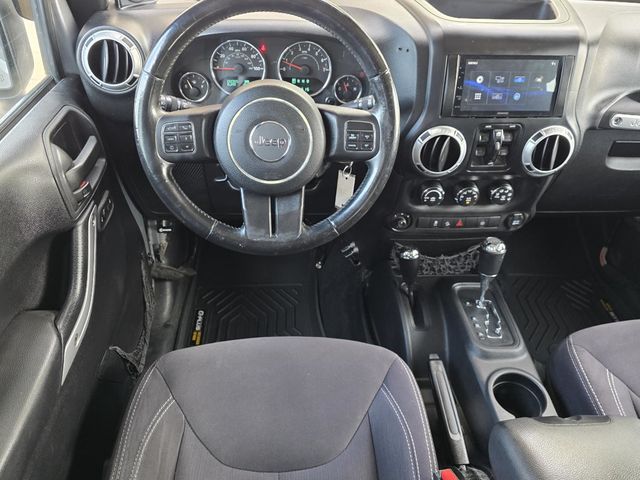 2014 Jeep Wrangler Unlimited Unlimited Sahara - 22993319 - 11