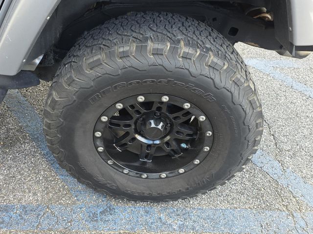 2014 Jeep Wrangler Unlimited Unlimited Sahara - 22993319 - 31