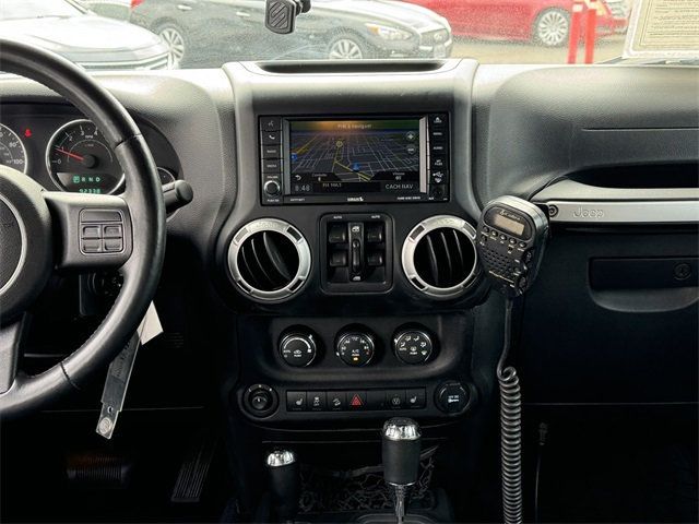 2014 Jeep Wrangler Unlimited Unlimited Sahara - 22559319 - 34