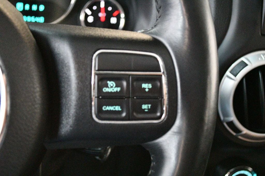 Jeep Wrangler photo 19