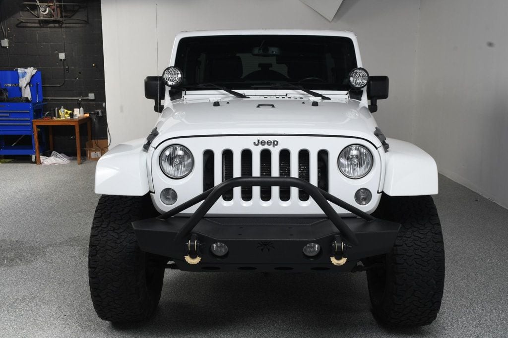 Jeep Wrangler photo 3