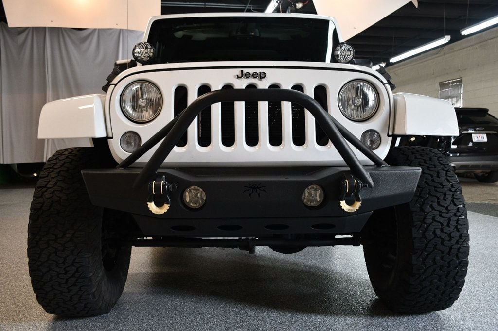 Jeep Wrangler photo 45