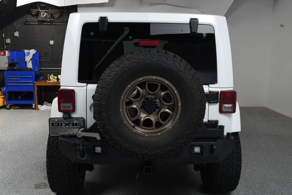 Jeep Wrangler photo 48