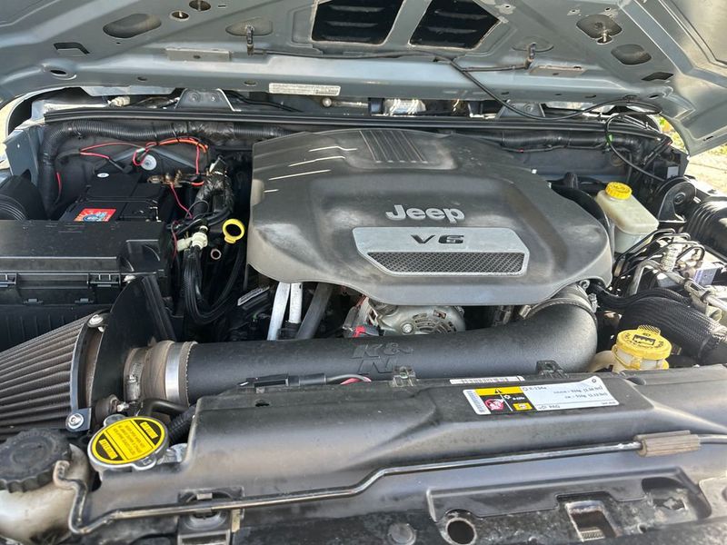 2014 Jeep Wrangler Unlimited Unlimited Sport - 22947112 - 21