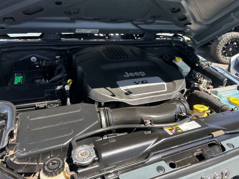 2014 Jeep Wrangler Unlimited Unlimited Sport - 23005403 - 20