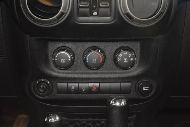 2014 Jeep Wrangler Unlimited Unlimited Sport - 23073043 - 34