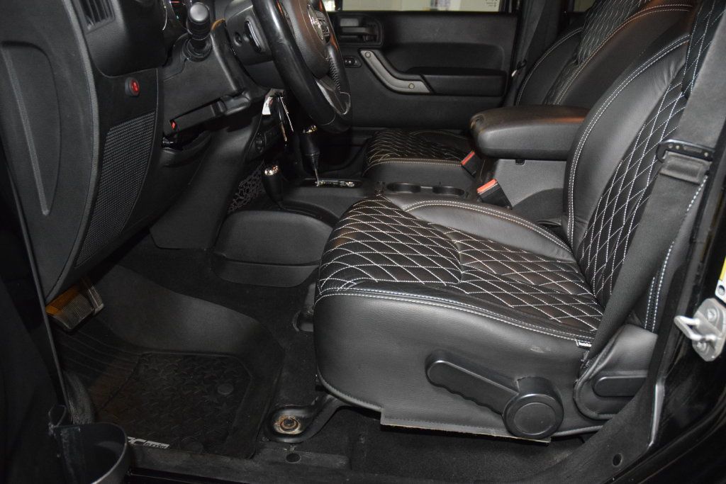 2014 Jeep Wrangler Unlimited Unlimited Sport - 23073043 - 39