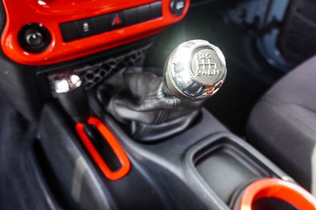2014 Jeep Wrangler Unlimited Unlimited Sport - 23045312 - 24