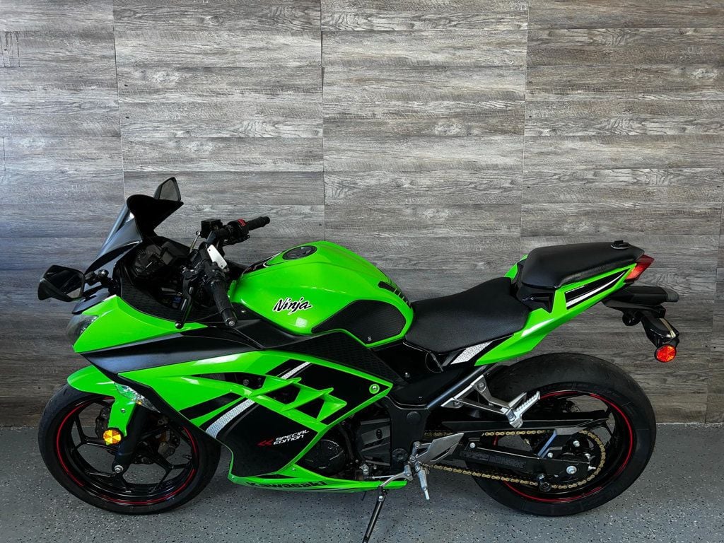 2014 Kawasaki Ninja 300 Special Edition LOW MILES! - 22637995 - 10