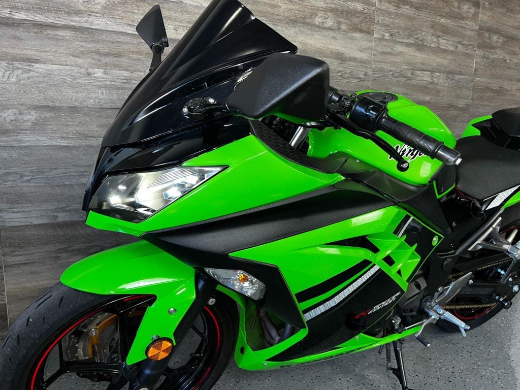 2014 Kawasaki Ninja 300 Special Edition LOW MILES! - 22637995 - 12