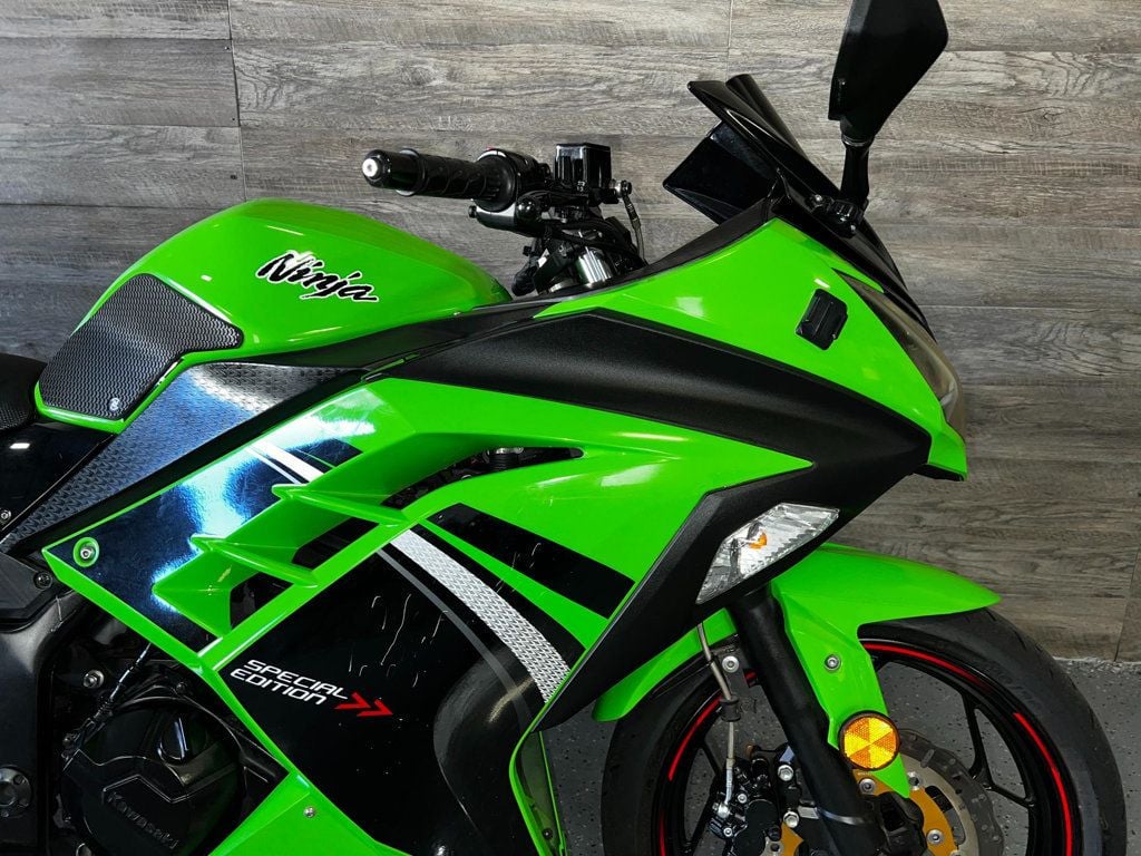 2014 Kawasaki Ninja 300 Special Edition LOW MILES! - 22637995 - 4