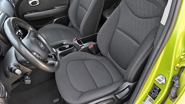 2014 Kia Soul 5dr Wagon Manual - 23095431 - 10