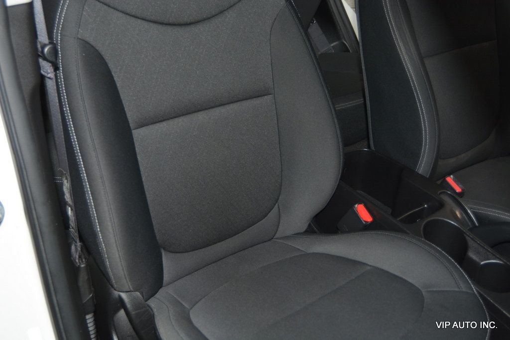 2014 Kia Soul 5dr Wagon Manual - 22982761 - 16