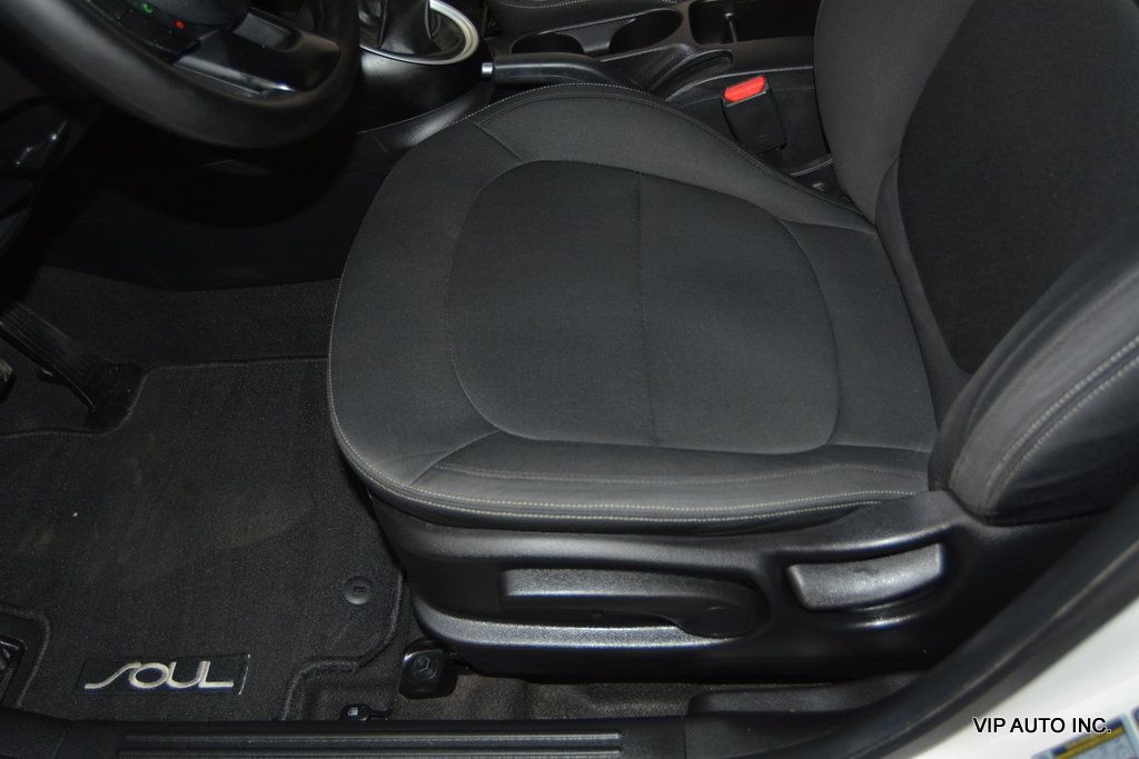2014 Kia Soul 5dr Wagon Manual - 22982761 - 17