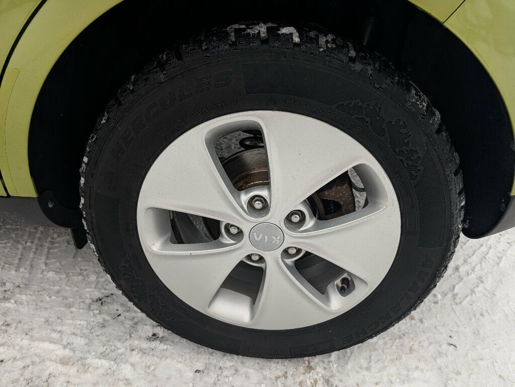 2014 Kia Soul Fuel Efficient Price Point - 22954089 - 9