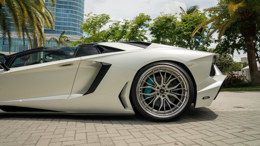 2014 Lamborghini Aventador 2dr Convertible 50th Anniversario - 22875851 - 29