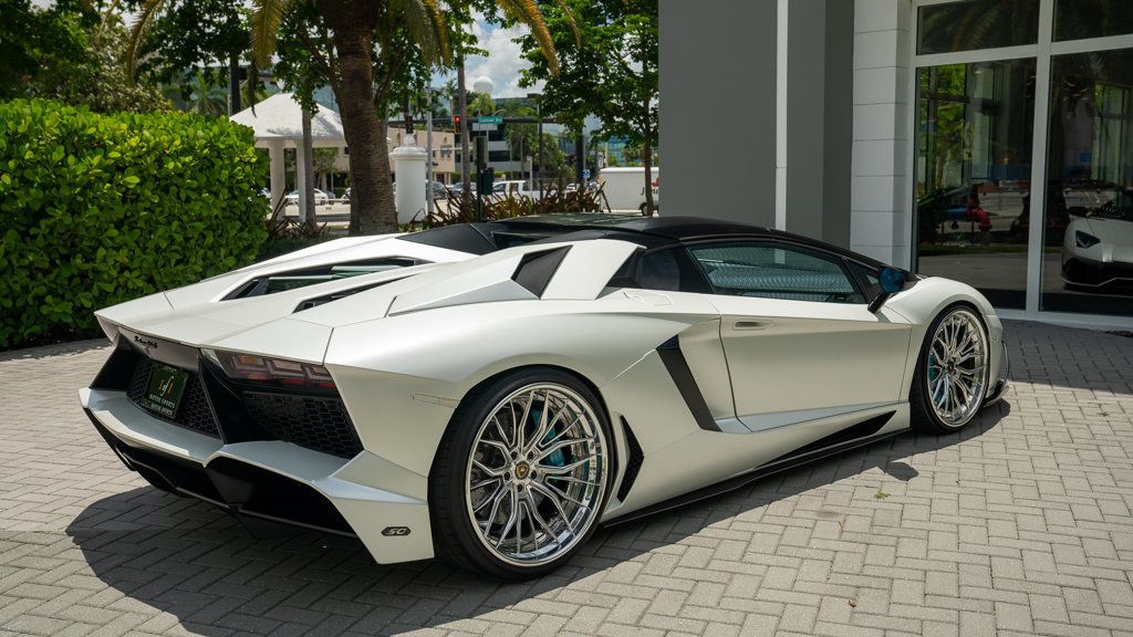 2014 Lamborghini Aventador 2dr Convertible 50th Anniversario - 22875851 - 34