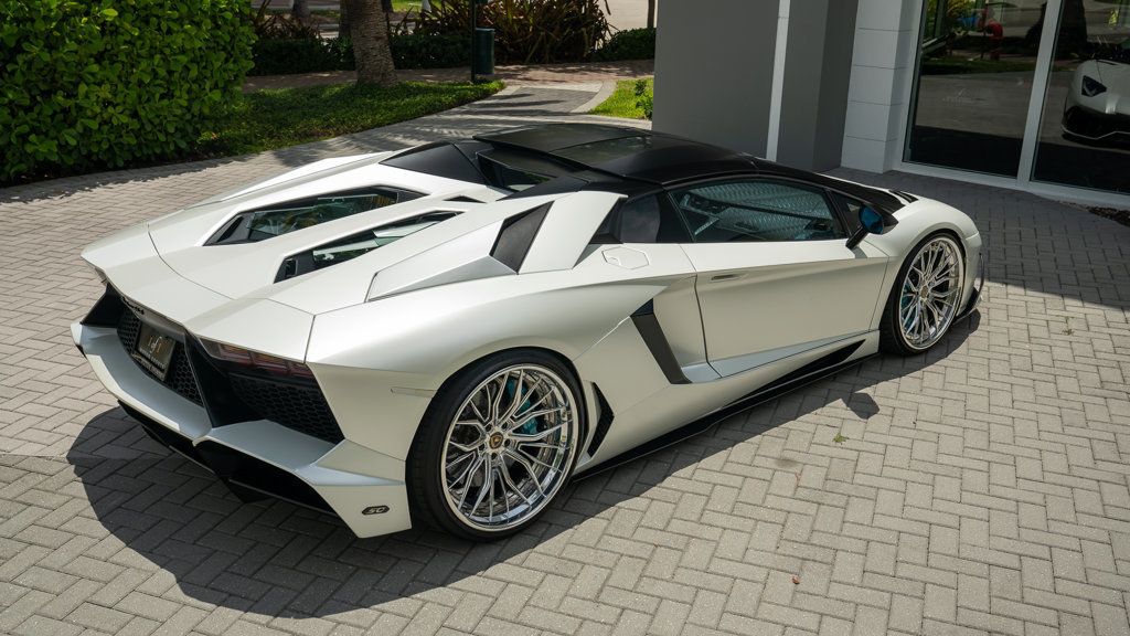 2014 Lamborghini Aventador 2dr Convertible 50th Anniversario - 22875851 - 35