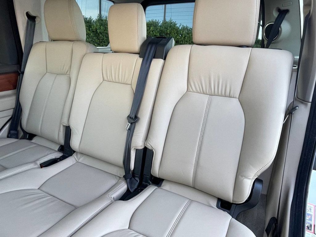 2014 Land Rover LR4 HSE photo 18