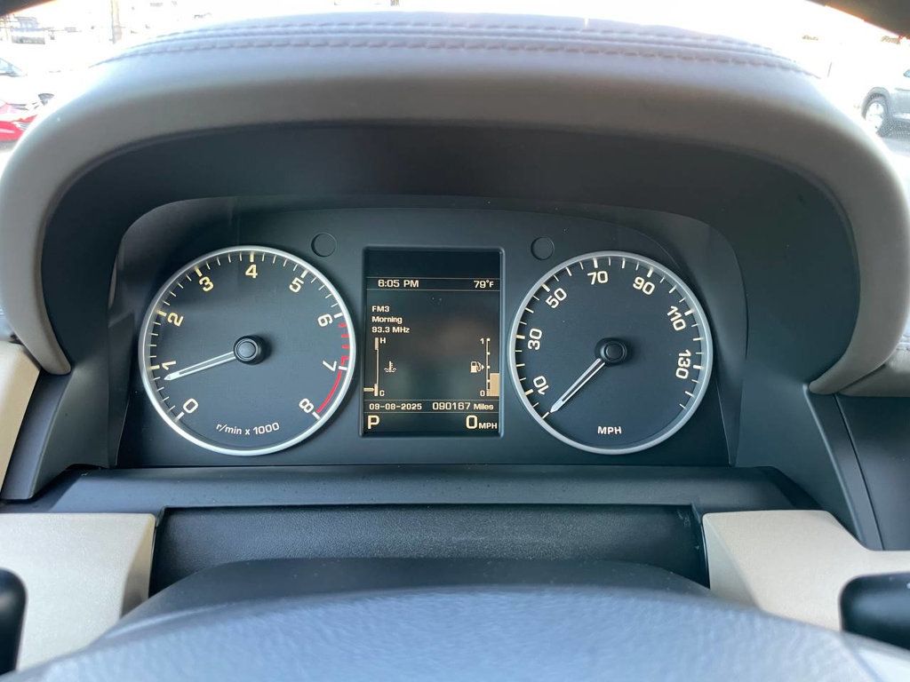 2014 Land Rover LR4 HSE photo 22