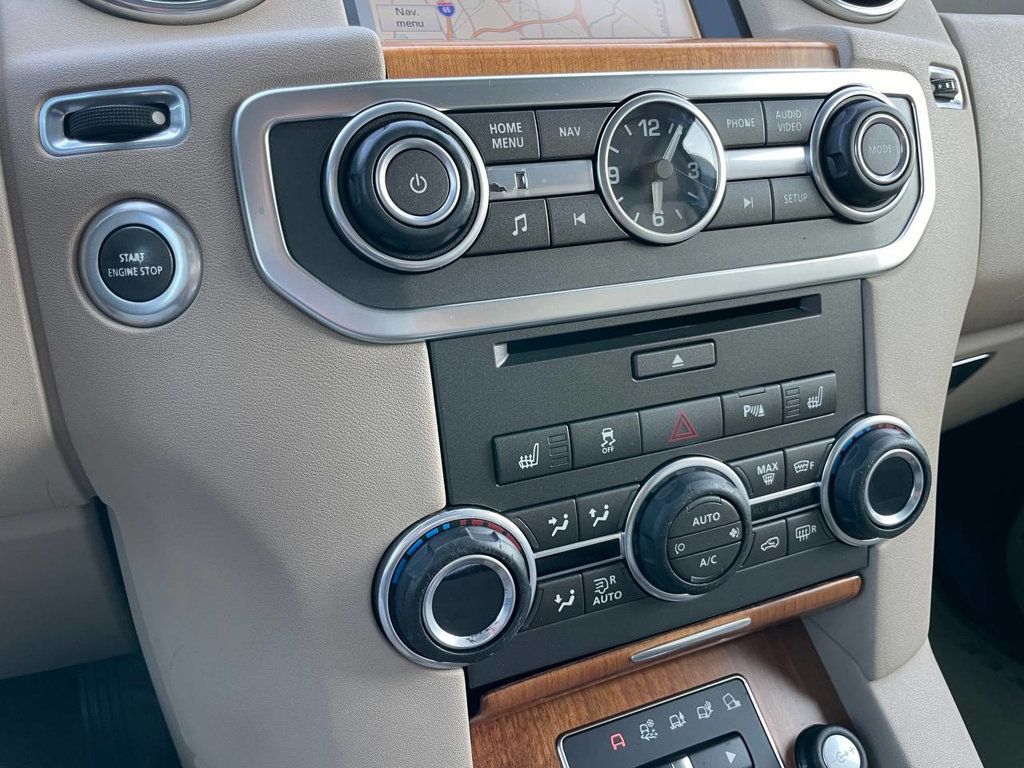 2014 Land Rover LR4 HSE photo 25