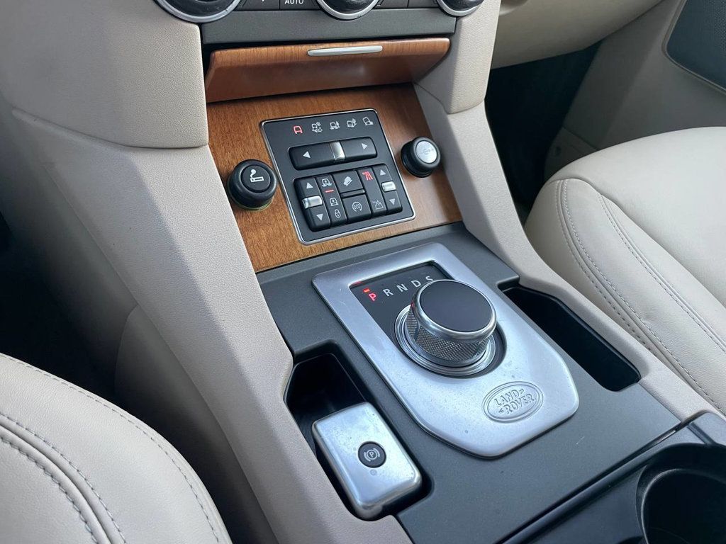 2014 Land Rover LR4 HSE photo 26