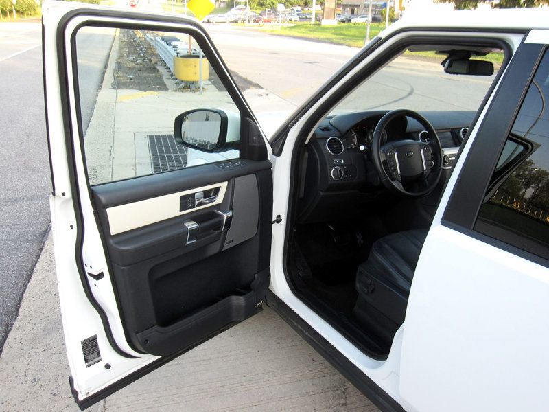 2014 Land Rover LR4 HSE photo 17
