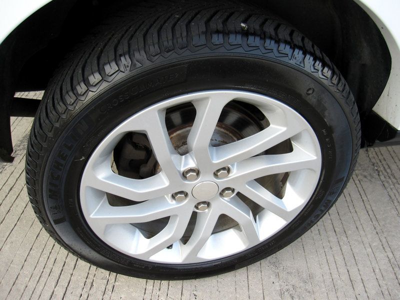 2014 Land Rover LR4 HSE photo 39