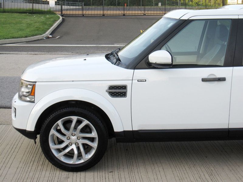 2014 Land Rover LR4 HSE photo 8