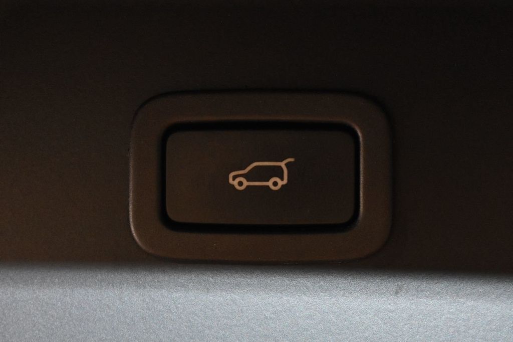 2014 Land Rover Range Rover 4WD 4dr Supercharged Autobiography - 22104687 - 34